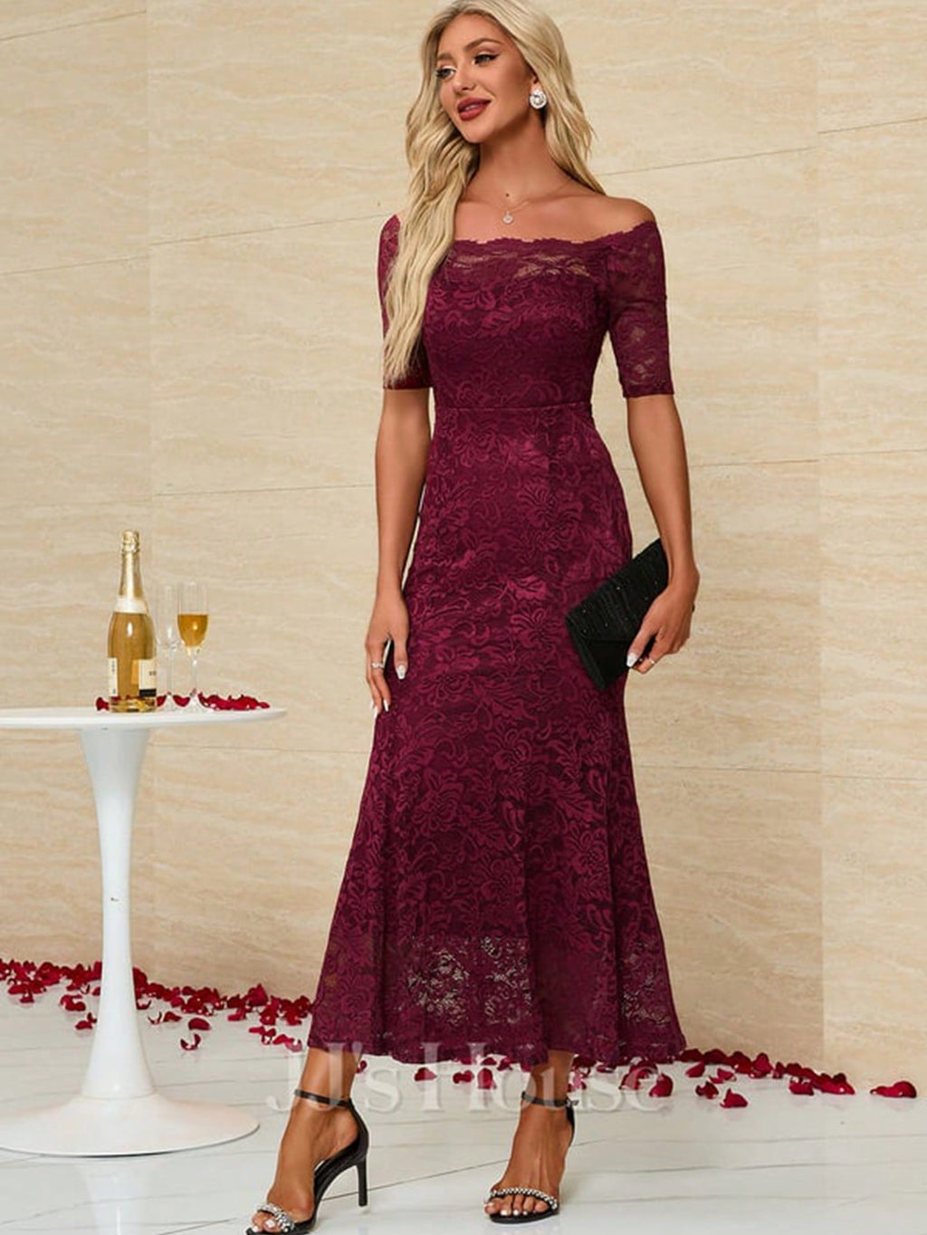 Off The Shoulder Trumpet/Mermaid Lace Maxi Dress