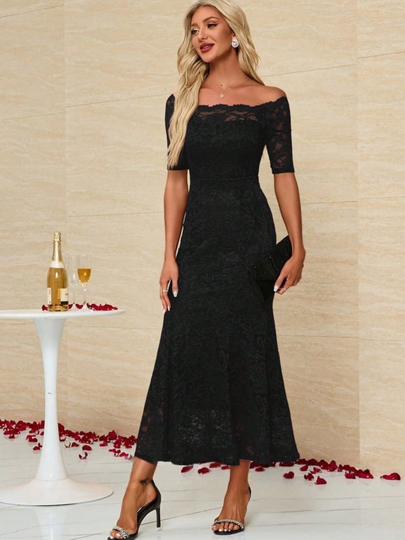 Off The Shoulder Trumpet/Mermaid Lace Maxi Dress