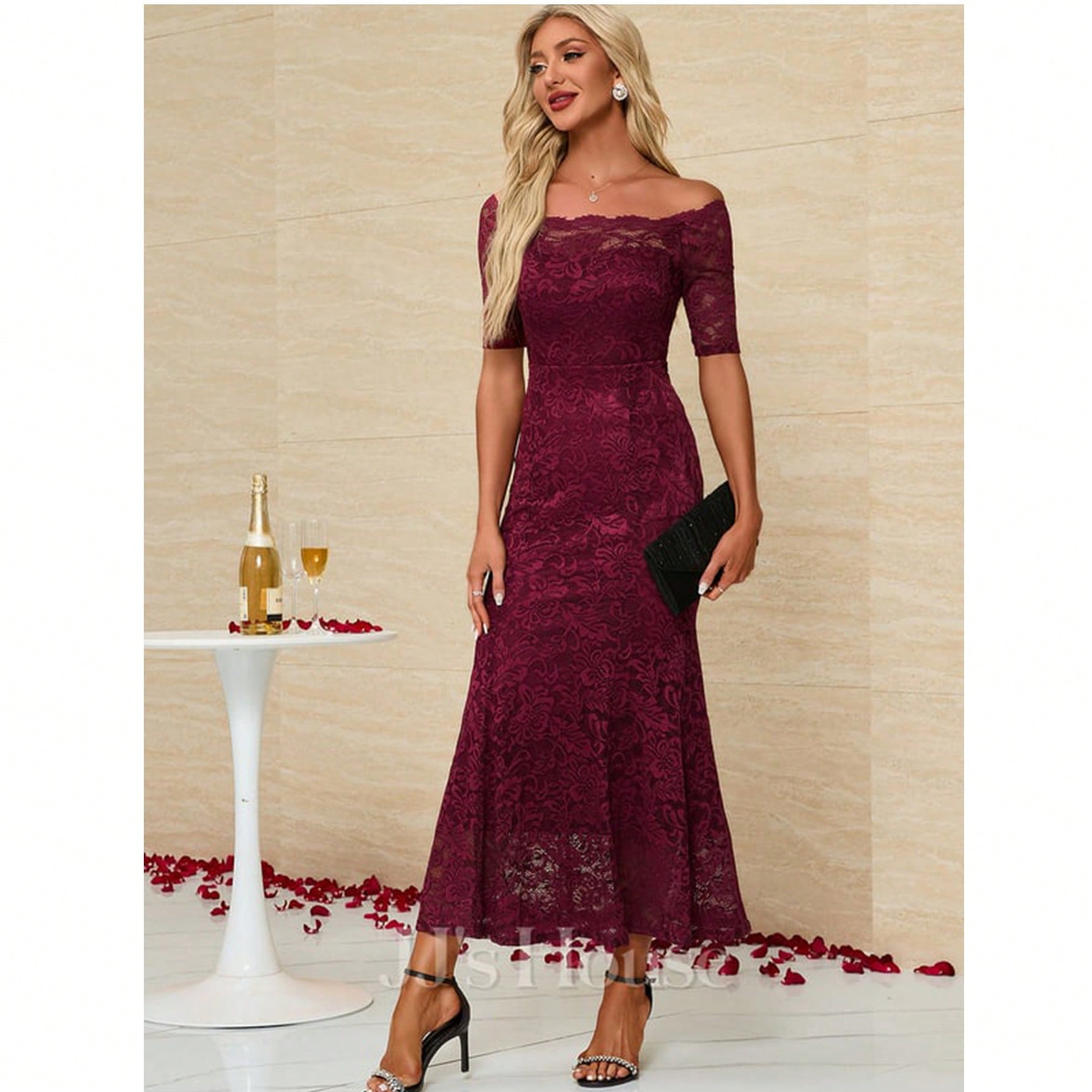 Off The Shoulder Trumpet/Mermaid Lace Maxi Dress