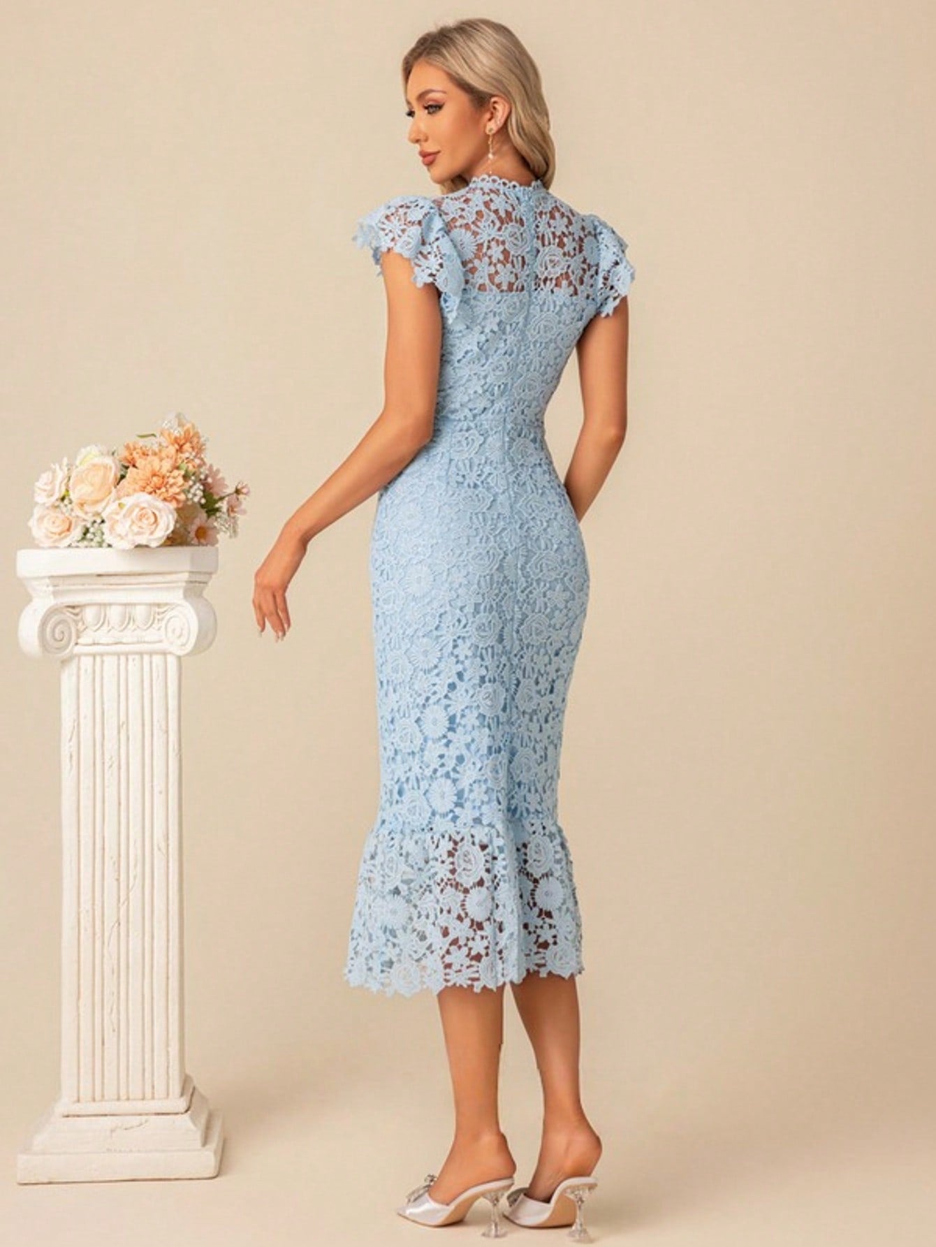 Trumpet/Mermaid High Neck Illusion Tea-Length Lace Cocktail Dress