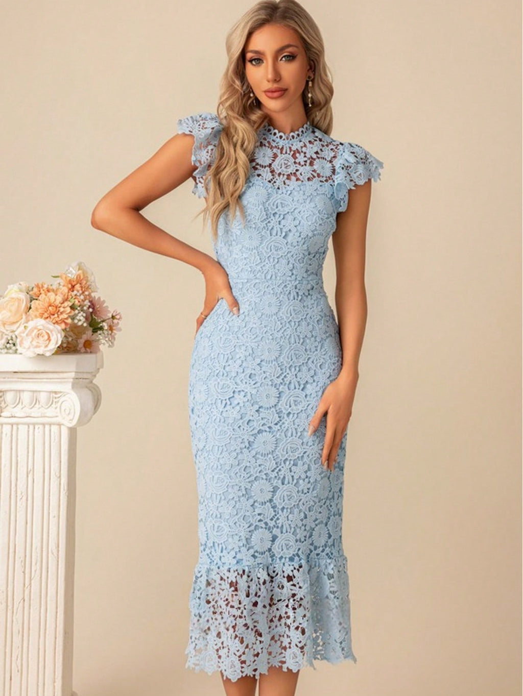 Trumpet/Mermaid High Neck Illusion Tea-Length Lace Cocktail Dress
