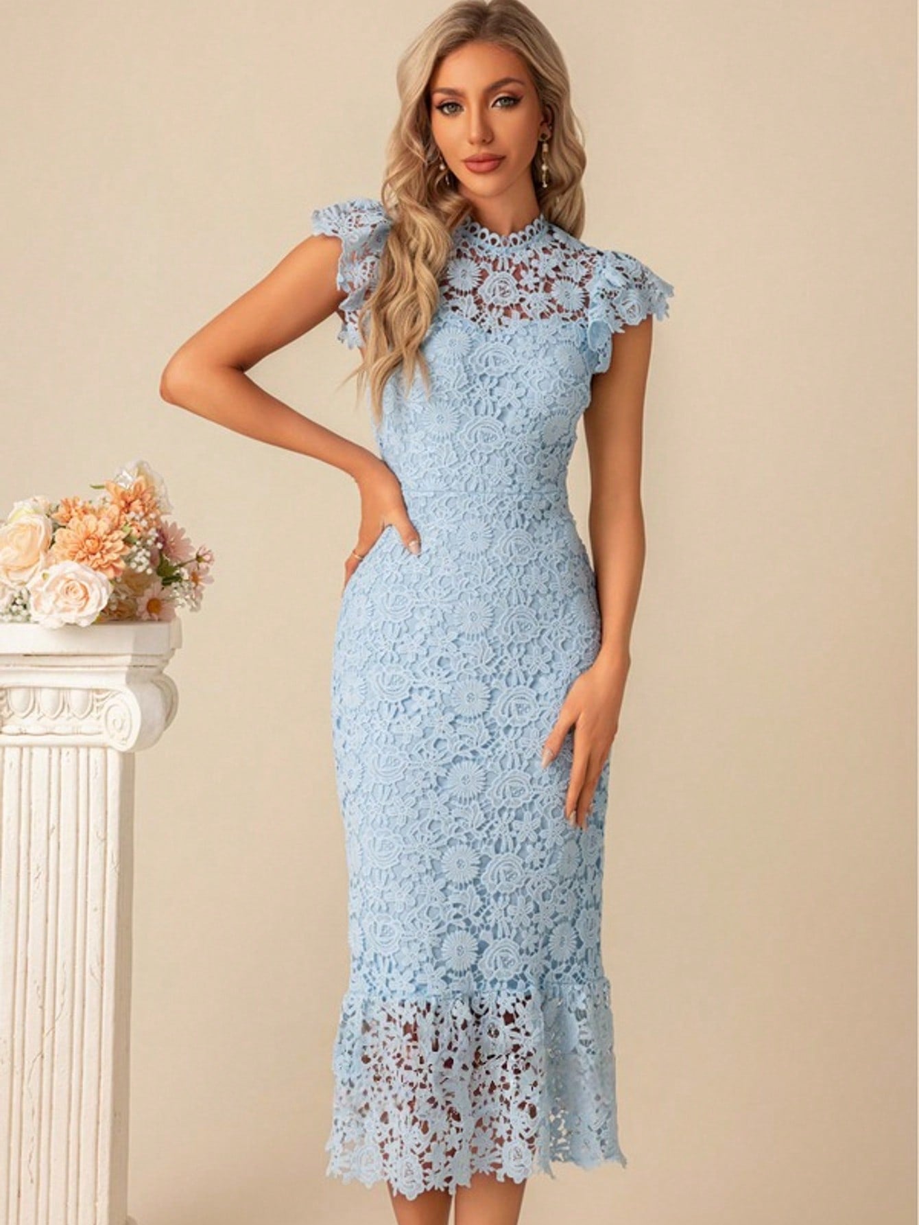 Trumpet/Mermaid High Neck Illusion Tea-Length Lace Cocktail Dress