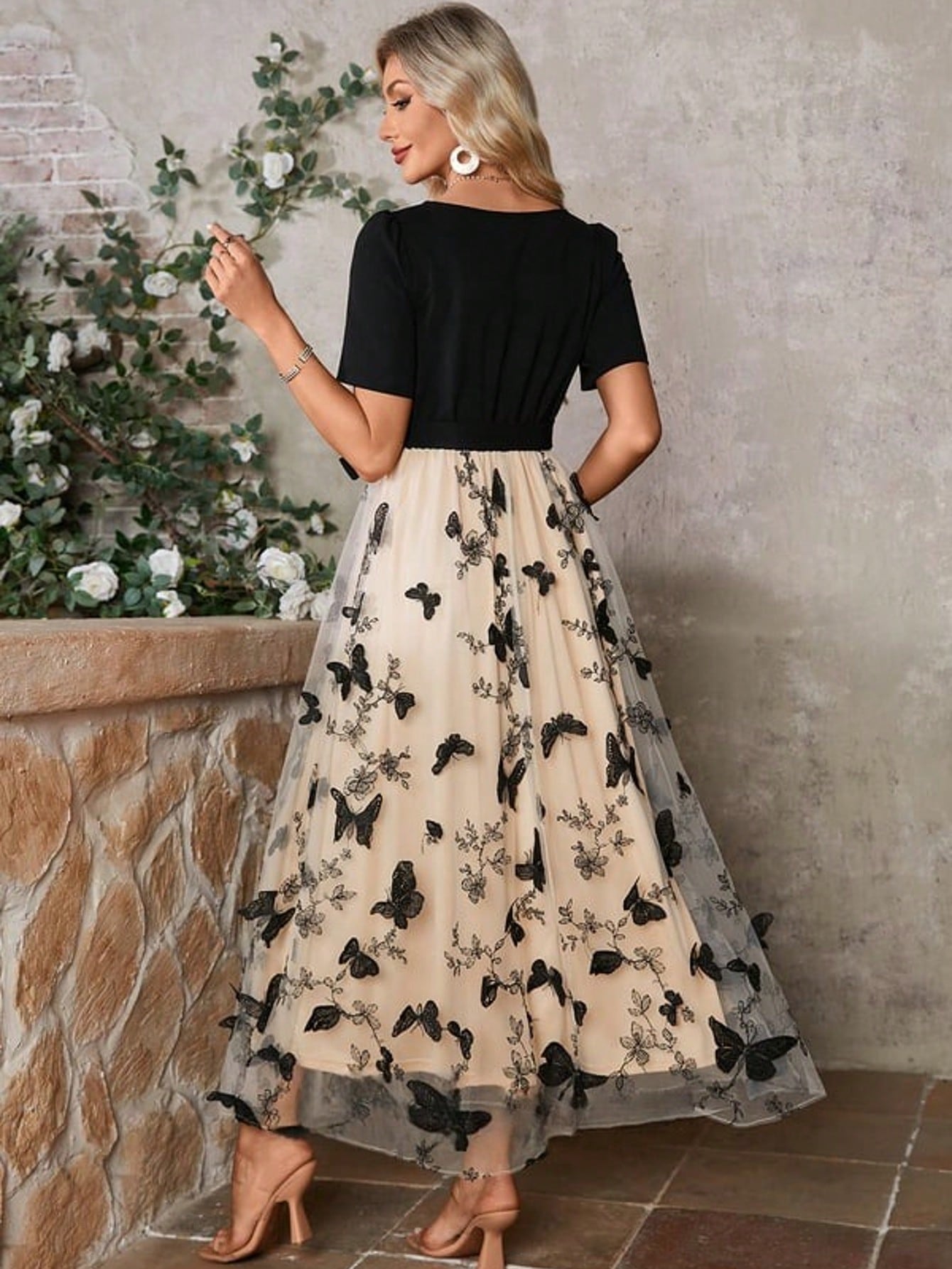 Black And White Embroidered Scoop Short Sleeve A-Line Stretch Crepe Lace Midi Dress