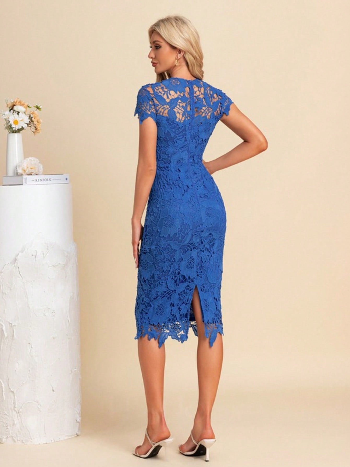 Sheath/Column Illusion Knee-Length Lace Cocktail Dress For Summer & Fall Women's Dress